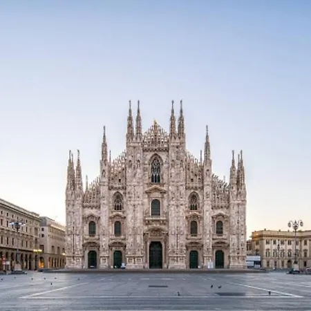 Duomo-centrale Eco Design Close To Subway Apartment Milan